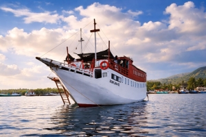 Komodo Adventure Lombok - Labuan Bajo (Comfort Shared Matras)